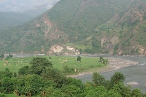 Arun valley near Mangmaya Khola